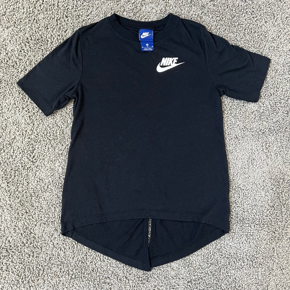 Nike tee black medium